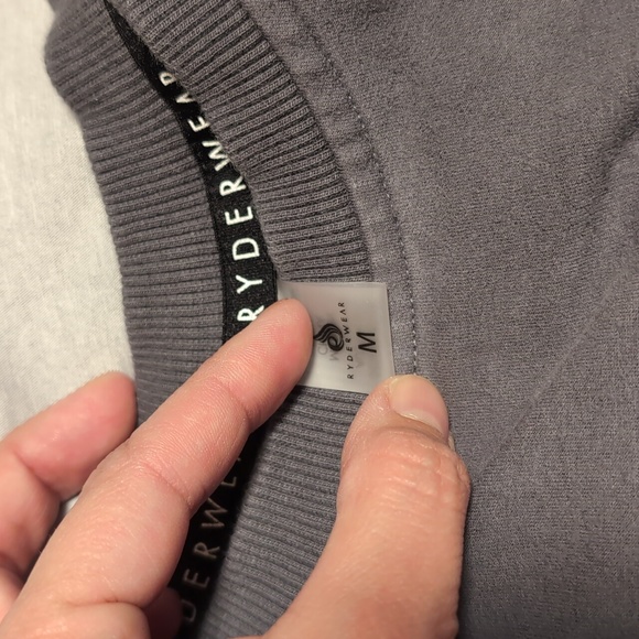 Sweatshirt - Picture 3 of 5